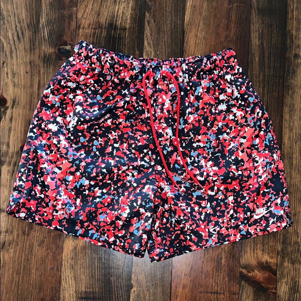 Nike Woven Above Knee Classic Shorts M